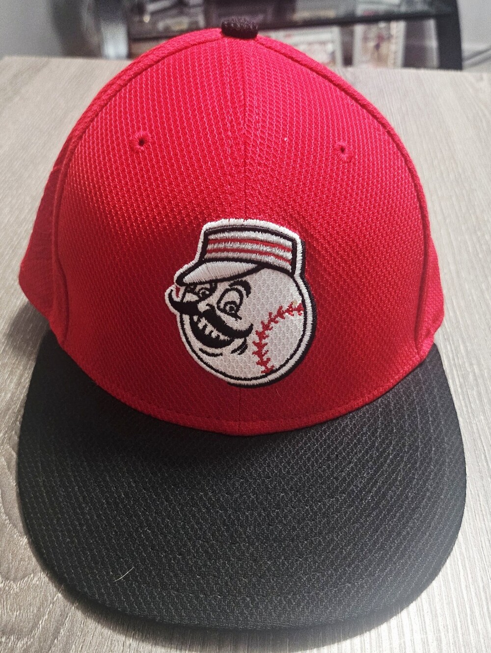 Authentic MLB New Era Cincinnati Reds Mr. Red BP Hat Black/Red size 7